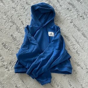 Jordan flight women’s cropped blue sweater size large oversized
